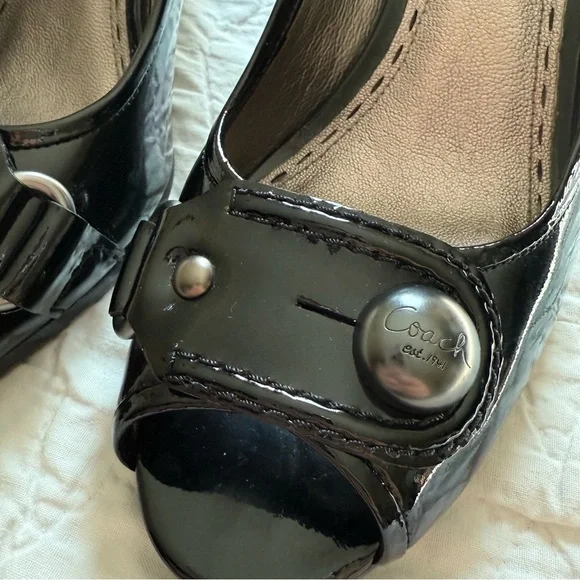 Coach Women’s Black Shiny Open Toe Heels Pumps with Coach Button Buckle - Picture 4 of 12